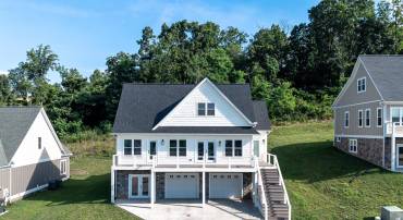 43 MCILWEE LN, STAUNTON, Virginia 24401, 4 Bedrooms Bedrooms, ,3 BathroomsBathrooms,Residential,43 Mcilwee Lane, Staunton VA 24401,43 MCILWEE LN,666564 MLS # 666564