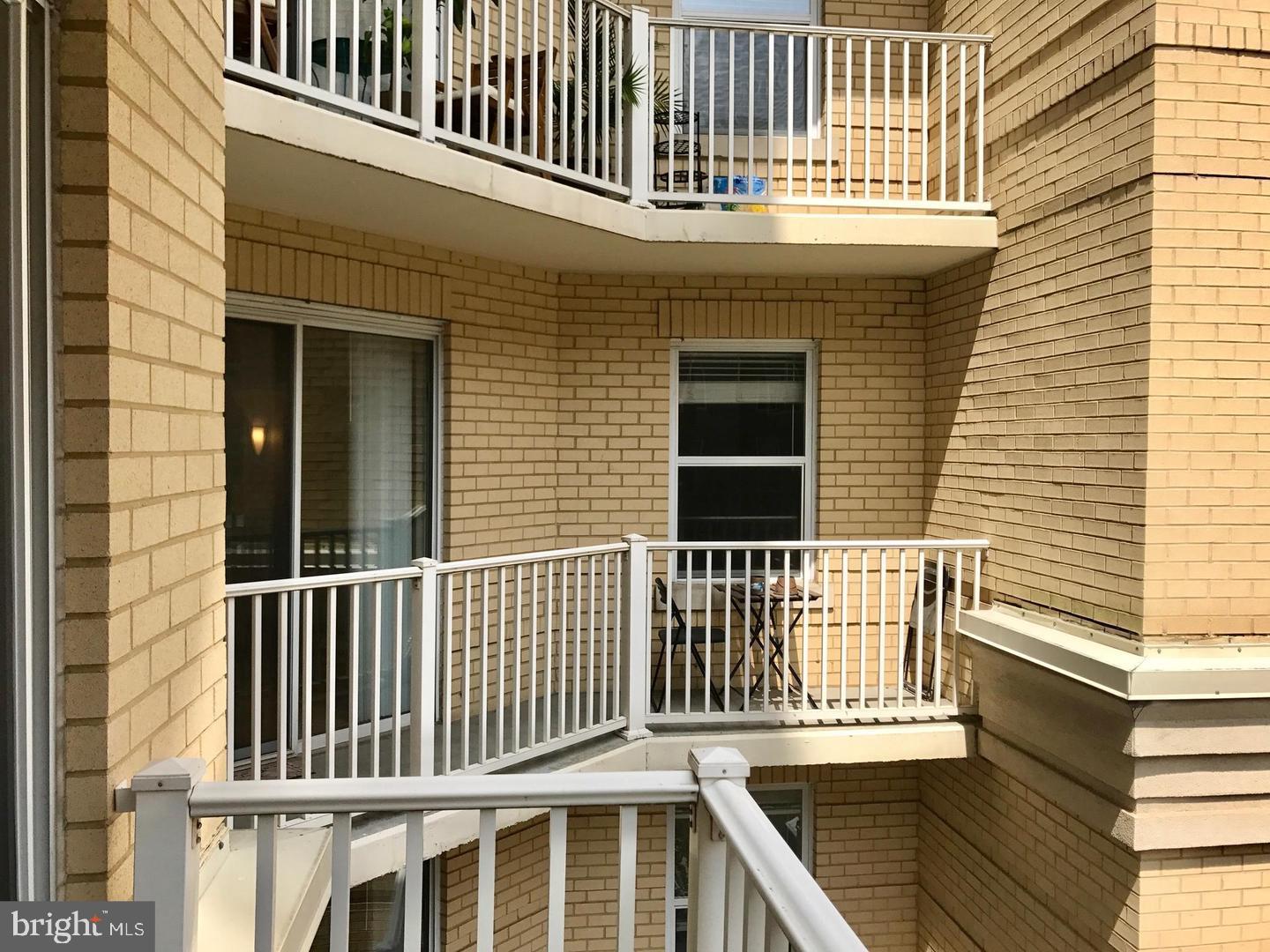 1111 11TH ST NW #307, WASHINGTON, District Of Columbia 20001, 2 Bedrooms Bedrooms, ,2 BathroomsBathrooms,Residential,For sale,1111 11TH ST NW #307,DCDC2202802 MLS # DCDC2202802