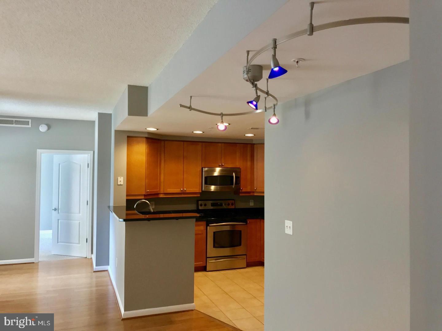 1111 11TH ST NW #307, WASHINGTON, District Of Columbia 20001, 2 Bedrooms Bedrooms, ,2 BathroomsBathrooms,Residential,For sale,1111 11TH ST NW #307,DCDC2202802 MLS # DCDC2202802