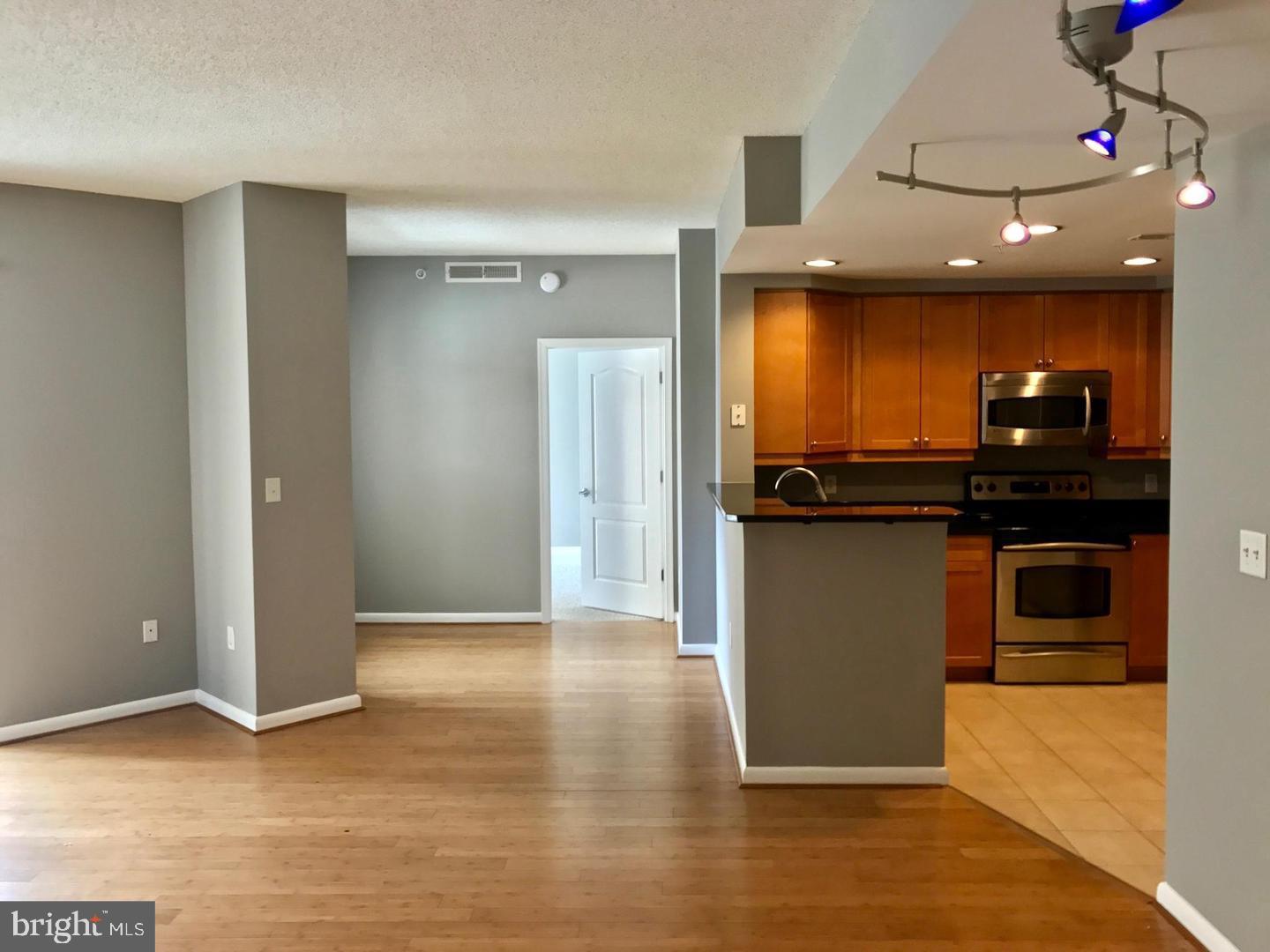 1111 11TH ST NW #307, WASHINGTON, District Of Columbia 20001, 2 Bedrooms Bedrooms, ,2 BathroomsBathrooms,Residential,For sale,1111 11TH ST NW #307,DCDC2202802 MLS # DCDC2202802