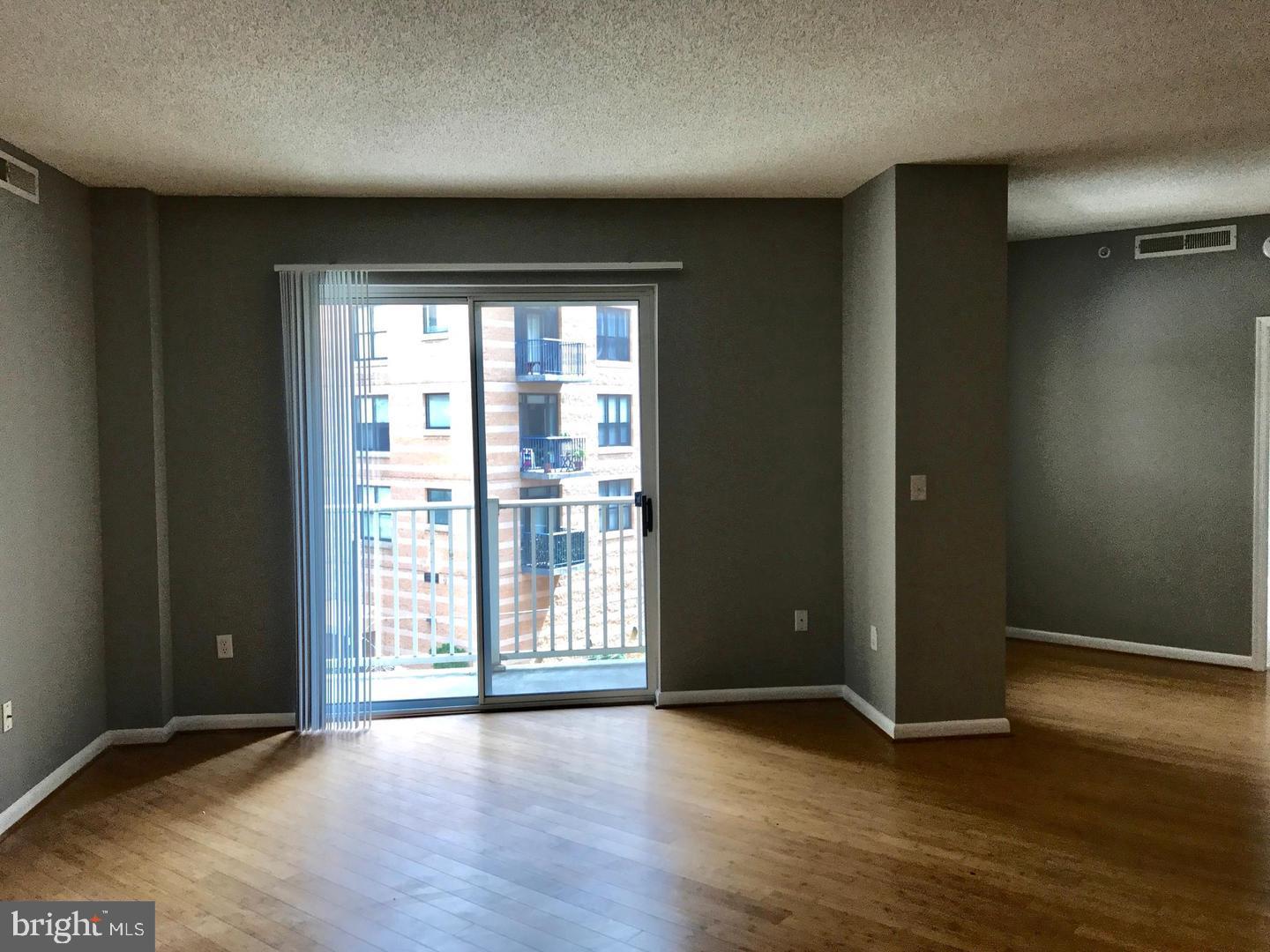 1111 11TH ST NW #307, WASHINGTON, District Of Columbia 20001, 2 Bedrooms Bedrooms, ,2 BathroomsBathrooms,Residential,For sale,1111 11TH ST NW #307,DCDC2202802 MLS # DCDC2202802