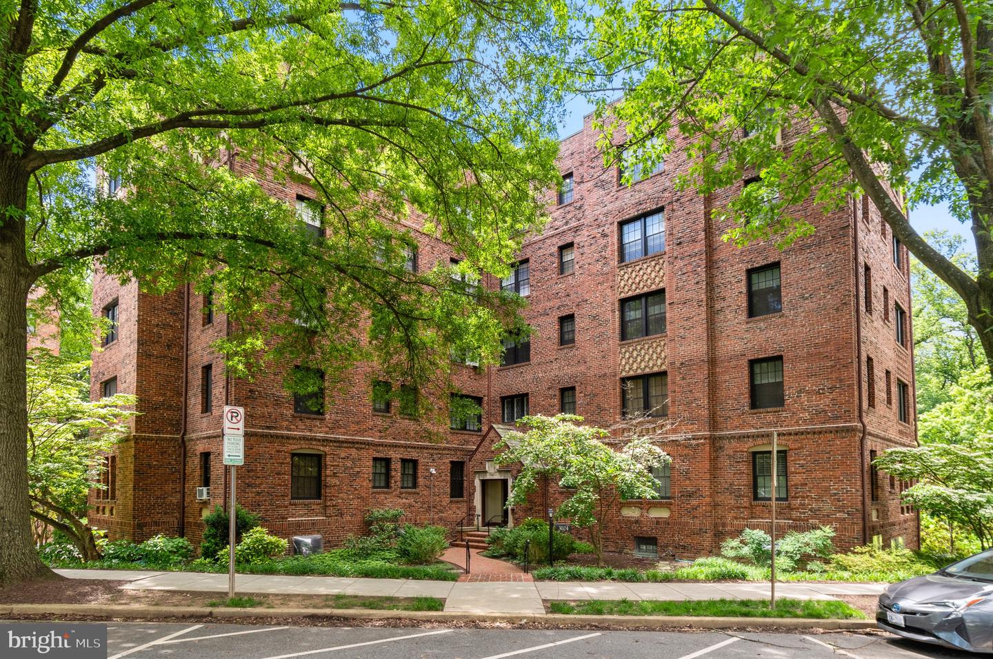 3024 TILDEN ST NW ##6, WASHINGTON, District Of Columbia 20008, 1 Bedroom Bedrooms, ,1 BathroomBathrooms,Residential,For sale,3024 TILDEN ST NW ##6,DCDC2204204 MLS # DCDC2204204
