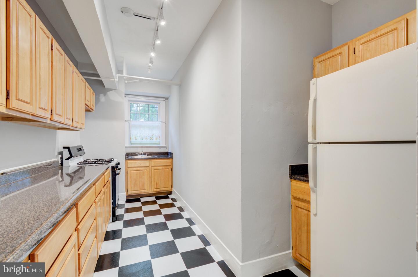 3024 TILDEN ST NW ##6, WASHINGTON, District Of Columbia 20008, 1 Bedroom Bedrooms, ,1 BathroomBathrooms,Residential,For sale,3024 TILDEN ST NW ##6,DCDC2204204 MLS # DCDC2204204