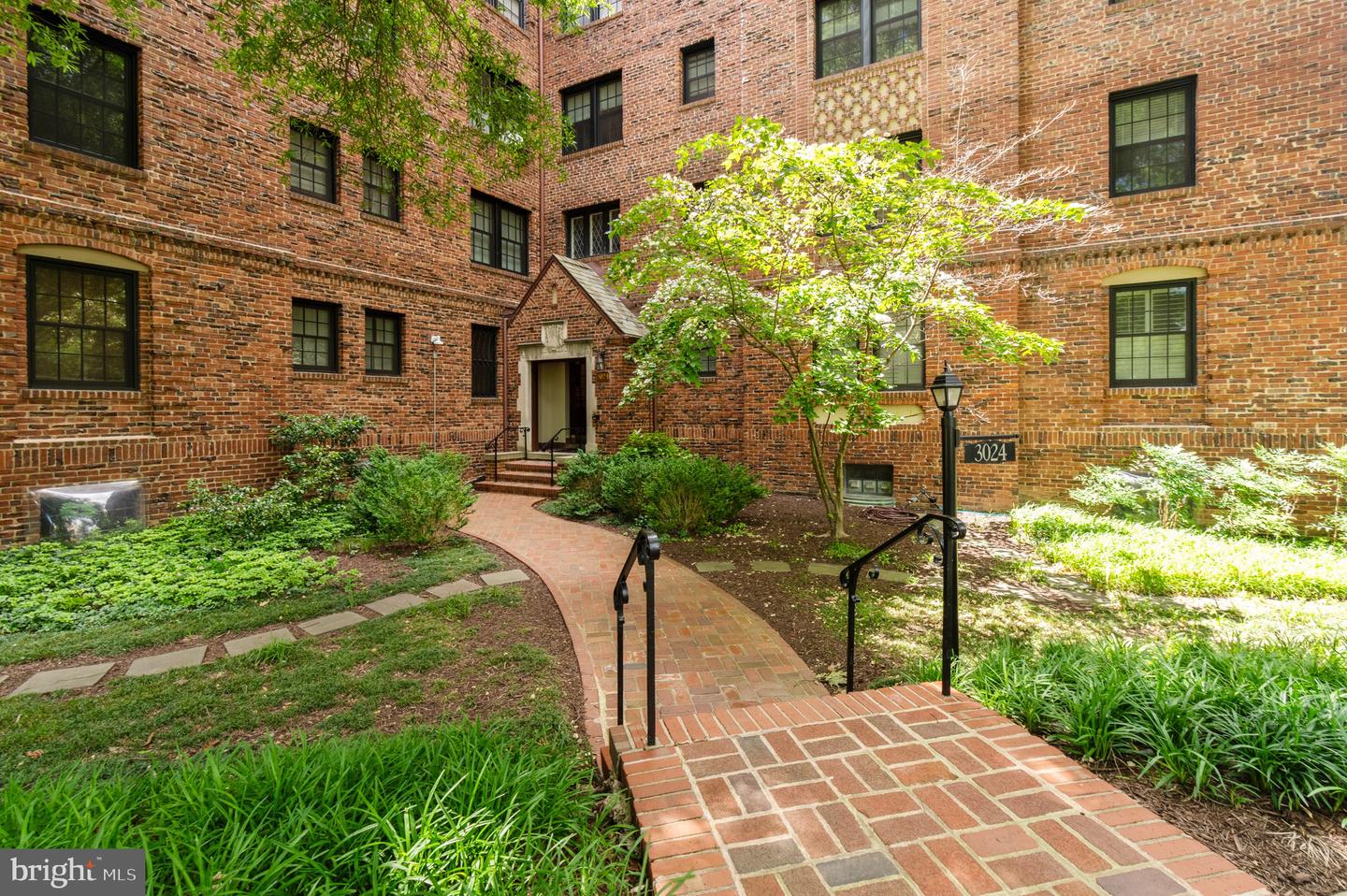 3024 TILDEN ST NW ##6, WASHINGTON, District Of Columbia 20008, 1 Bedroom Bedrooms, ,1 BathroomBathrooms,Residential,For sale,3024 TILDEN ST NW ##6,DCDC2204204 MLS # DCDC2204204