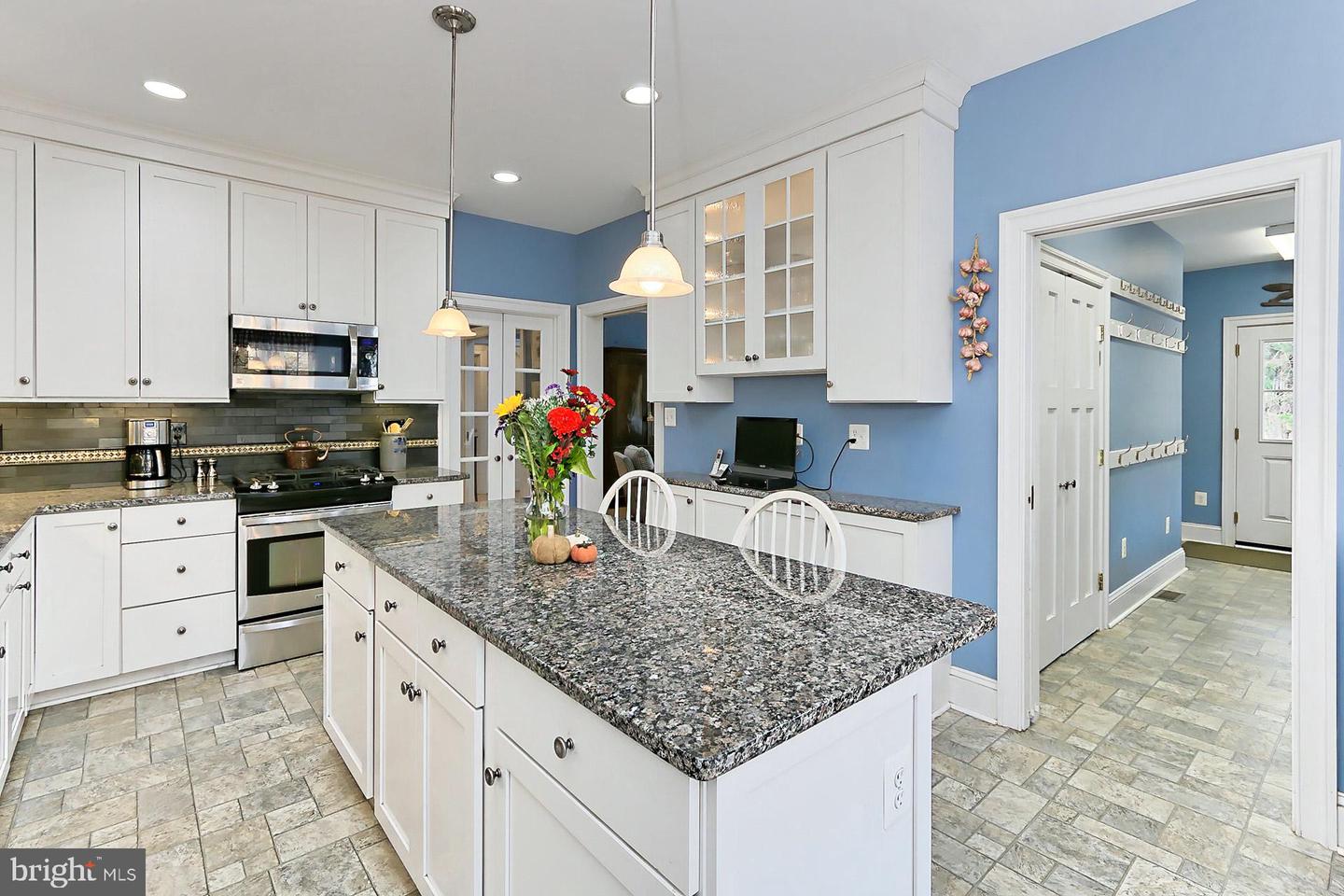11208 W MONTPELIER RD, GREAT FALLS, Virginia 22066, 4 Bedrooms Bedrooms, ,3 BathroomsBathrooms,Residential,For sale,11208 W MONTPELIER RD,VAFX2246040 MLS # VAFX2246040