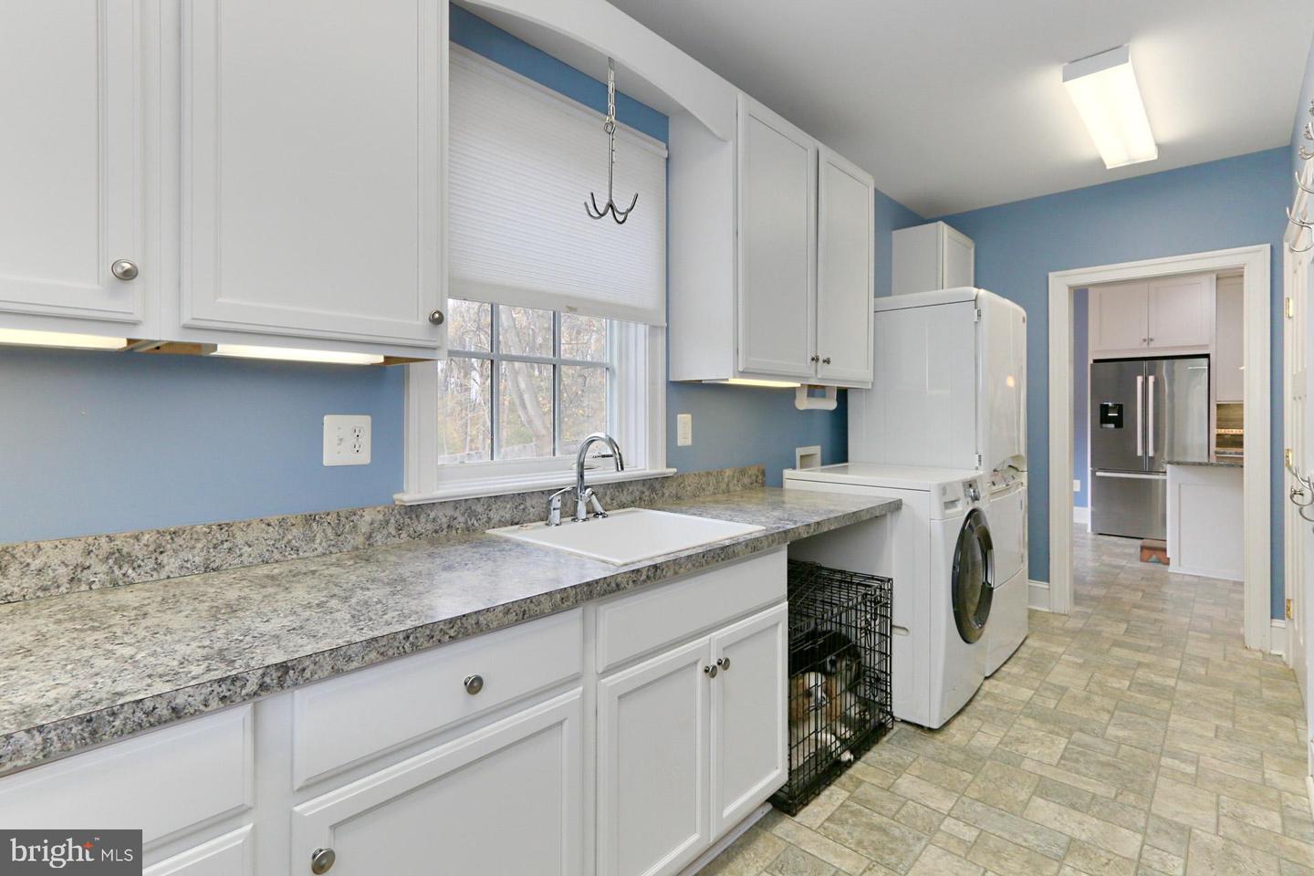 11208 W MONTPELIER RD, GREAT FALLS, Virginia 22066, 4 Bedrooms Bedrooms, ,3 BathroomsBathrooms,Residential,For sale,11208 W MONTPELIER RD,VAFX2246040 MLS # VAFX2246040
