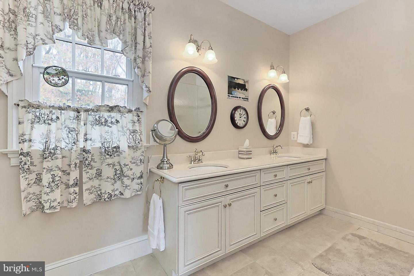 11208 W MONTPELIER RD, GREAT FALLS, Virginia 22066, 4 Bedrooms Bedrooms, ,3 BathroomsBathrooms,Residential,For sale,11208 W MONTPELIER RD,VAFX2246040 MLS # VAFX2246040