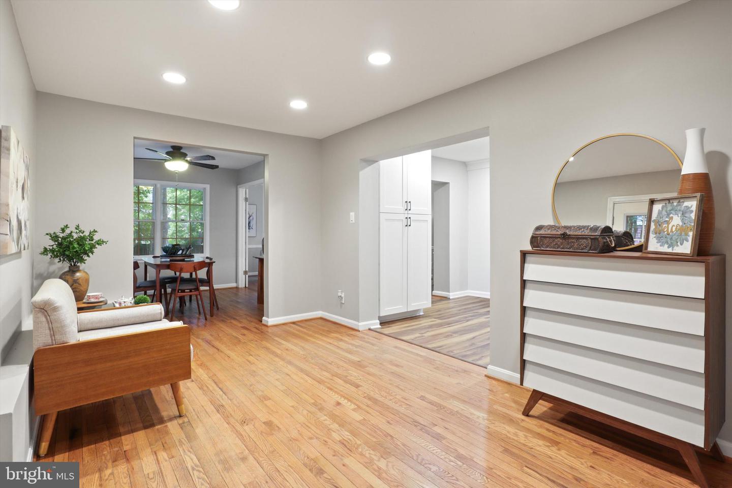 5304 KINGS PARK DR, SPRINGFIELD, Virginia 22151, 5 Bedrooms Bedrooms, ,2 BathroomsBathrooms,Residential,For sale,5304 KINGS PARK DR,VAFX2246930 MLS # VAFX2246930