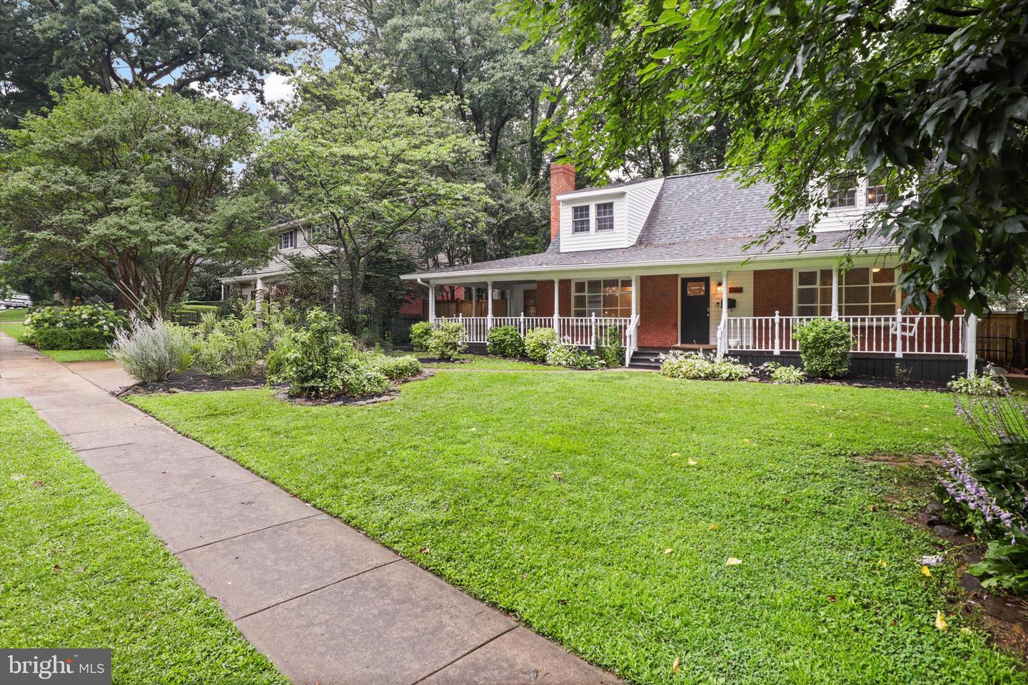 5304 KINGS PARK DR, SPRINGFIELD, Virginia 22151, 5 Bedrooms Bedrooms, ,2 BathroomsBathrooms,Residential,For sale,5304 KINGS PARK DR,VAFX2246930 MLS # VAFX2246930
