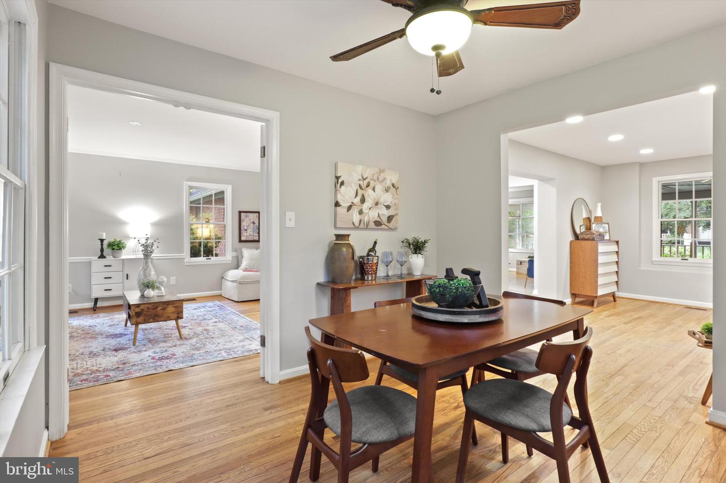 5304 KINGS PARK DR, SPRINGFIELD, Virginia 22151, 5 Bedrooms Bedrooms, ,2 BathroomsBathrooms,Residential,For sale,5304 KINGS PARK DR,VAFX2246930 MLS # VAFX2246930