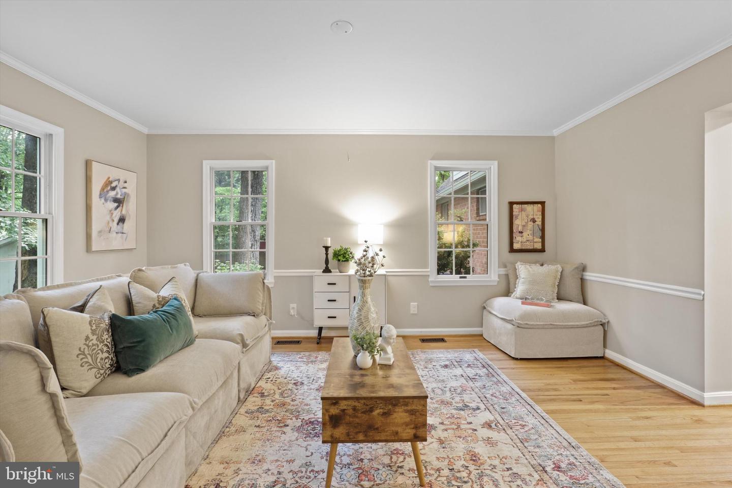 5304 KINGS PARK DR, SPRINGFIELD, Virginia 22151, 5 Bedrooms Bedrooms, ,2 BathroomsBathrooms,Residential,For sale,5304 KINGS PARK DR,VAFX2246930 MLS # VAFX2246930