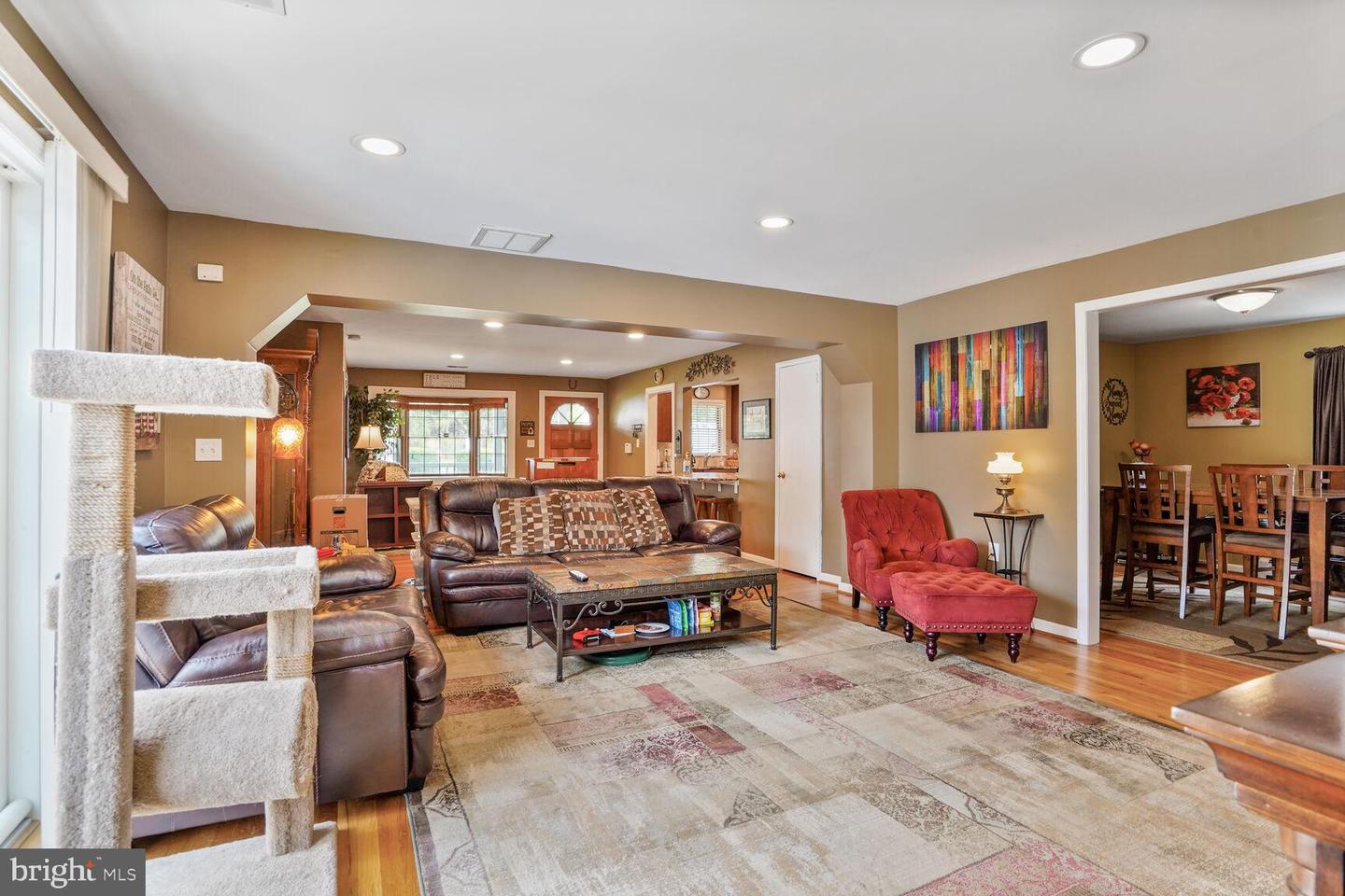 6012 BROOKLAND RD, ALEXANDRIA, Virginia 22310, 4 Bedrooms Bedrooms, ,2 BathroomsBathrooms,Residential,For sale,6012 BROOKLAND RD,VAFX2247242 MLS # VAFX2247242