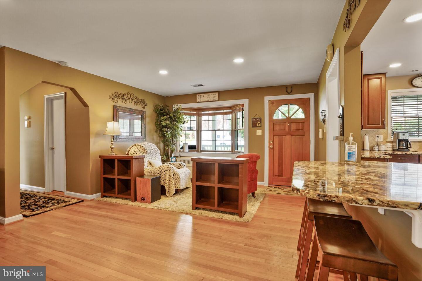 6012 BROOKLAND RD, ALEXANDRIA, Virginia 22310, 4 Bedrooms Bedrooms, ,2 BathroomsBathrooms,Residential,For sale,6012 BROOKLAND RD,VAFX2247242 MLS # VAFX2247242