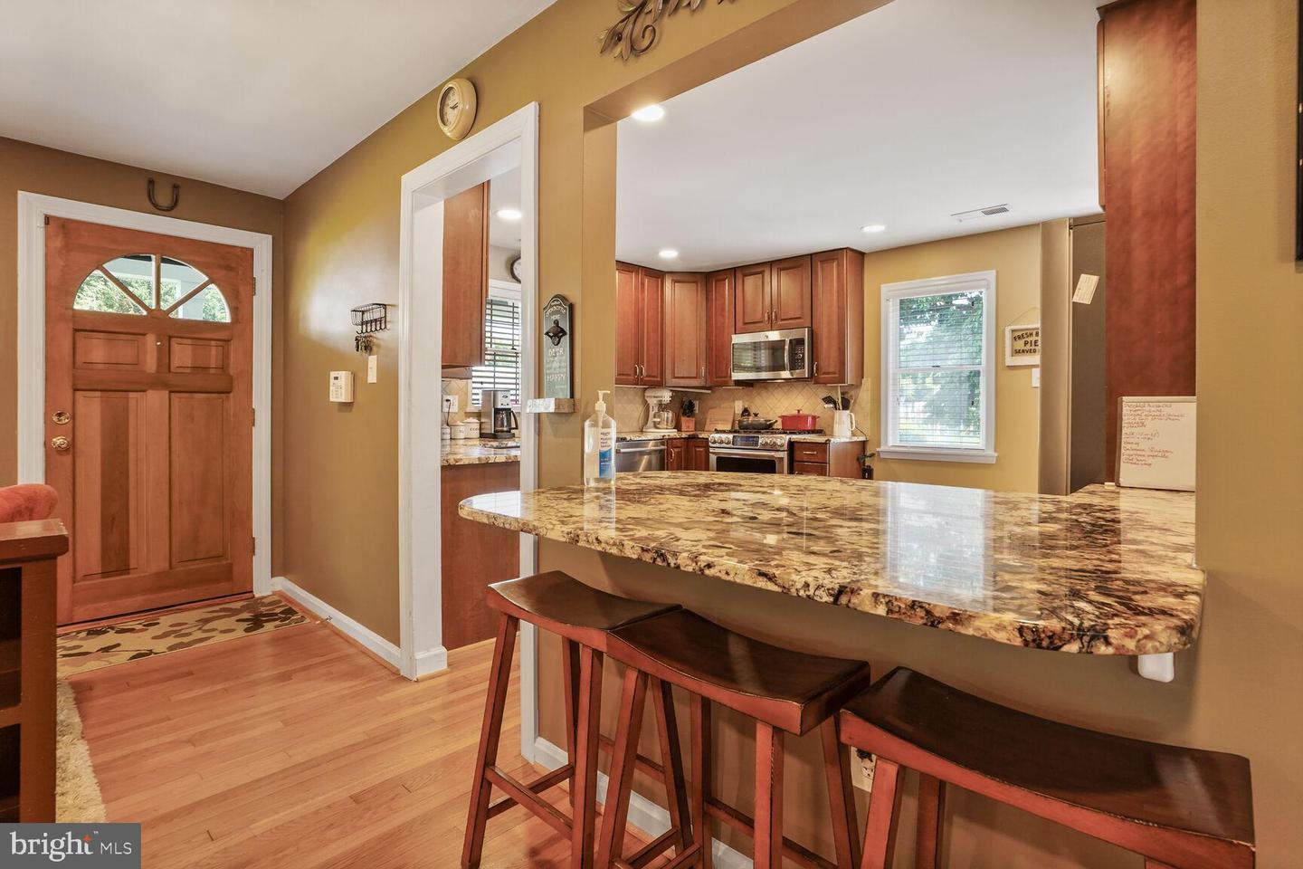 6012 BROOKLAND RD, ALEXANDRIA, Virginia 22310, 4 Bedrooms Bedrooms, ,2 BathroomsBathrooms,Residential,For sale,6012 BROOKLAND RD,VAFX2247242 MLS # VAFX2247242