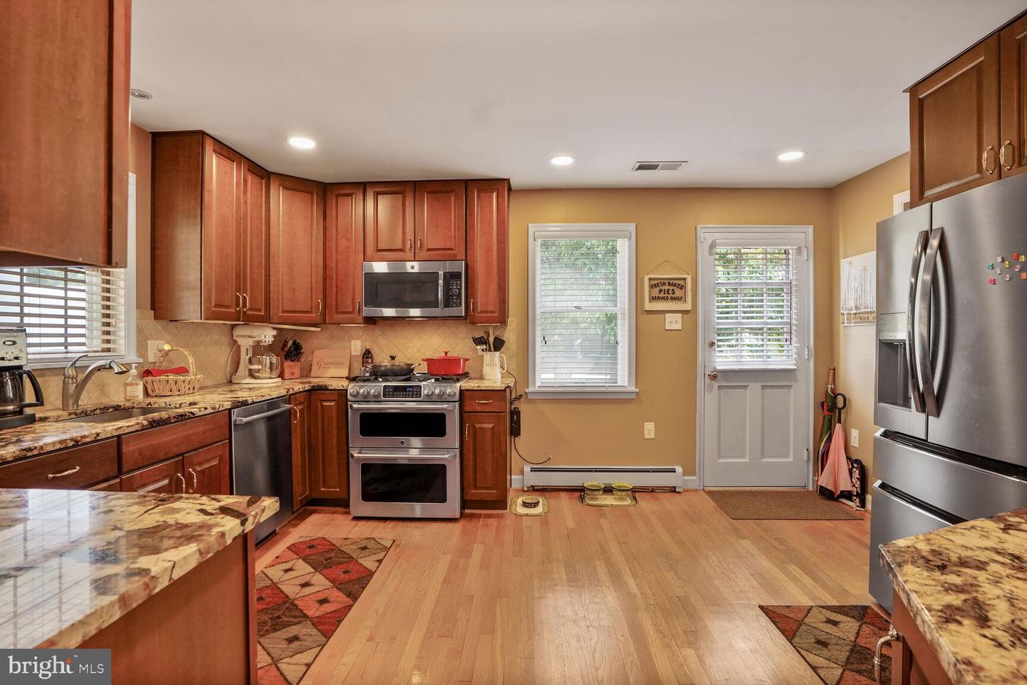6012 BROOKLAND RD, ALEXANDRIA, Virginia 22310, 4 Bedrooms Bedrooms, ,2 BathroomsBathrooms,Residential,For sale,6012 BROOKLAND RD,VAFX2247242 MLS # VAFX2247242