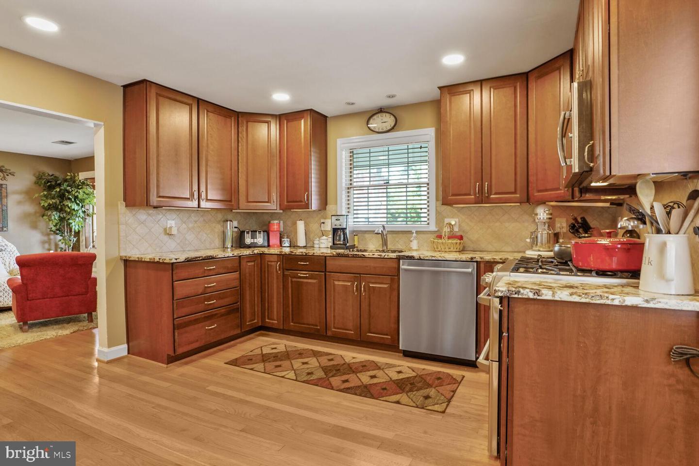 6012 BROOKLAND RD, ALEXANDRIA, Virginia 22310, 4 Bedrooms Bedrooms, ,2 BathroomsBathrooms,Residential,For sale,6012 BROOKLAND RD,VAFX2247242 MLS # VAFX2247242