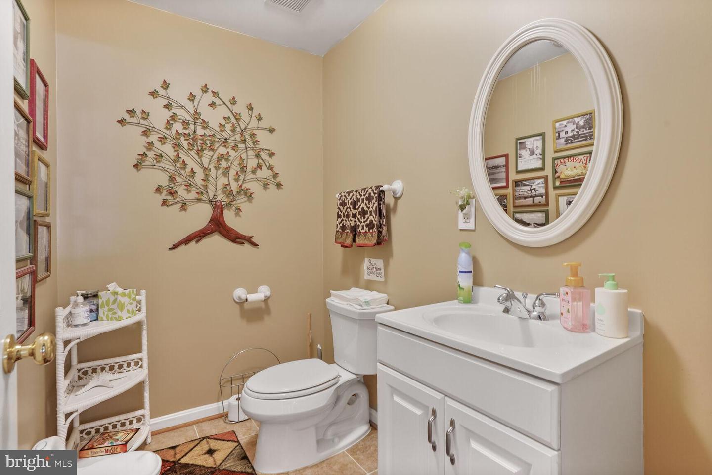 6012 BROOKLAND RD, ALEXANDRIA, Virginia 22310, 4 Bedrooms Bedrooms, ,2 BathroomsBathrooms,Residential,For sale,6012 BROOKLAND RD,VAFX2247242 MLS # VAFX2247242