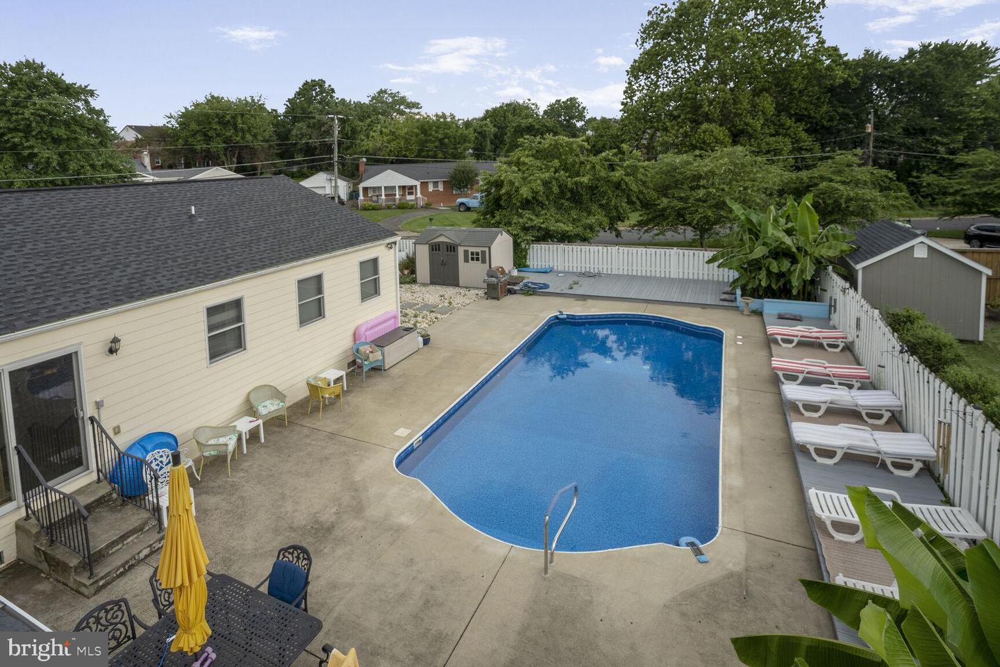 6012 BROOKLAND RD, ALEXANDRIA, Virginia 22310, 4 Bedrooms Bedrooms, ,2 BathroomsBathrooms,Residential,For sale,6012 BROOKLAND RD,VAFX2247242 MLS # VAFX2247242