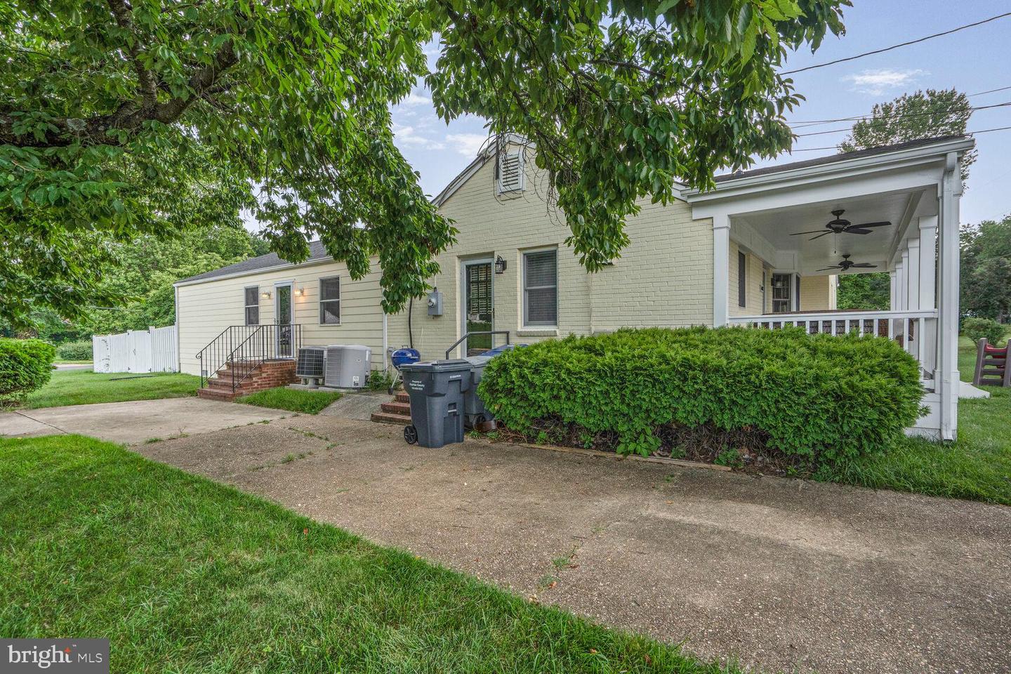 6012 BROOKLAND RD, ALEXANDRIA, Virginia 22310, 4 Bedrooms Bedrooms, ,2 BathroomsBathrooms,Residential,For sale,6012 BROOKLAND RD,VAFX2247242 MLS # VAFX2247242