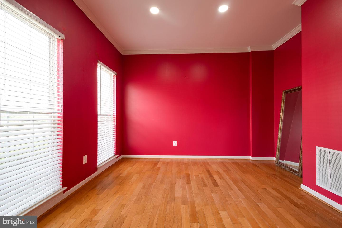 6702 SELBOURNE LN, GAINESVILLE, Virginia 20155, 3 Bedrooms Bedrooms, ,3 BathroomsBathrooms,Residential,For sale,6702 SELBOURNE LN,VAPW2097434 MLS # VAPW2097434