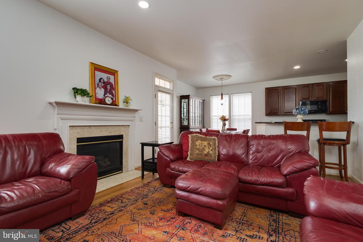 6702 SELBOURNE LN, GAINESVILLE, Virginia 20155, 3 Bedrooms Bedrooms, ,3 BathroomsBathrooms,Residential,For sale,6702 SELBOURNE LN,VAPW2097434 MLS # VAPW2097434