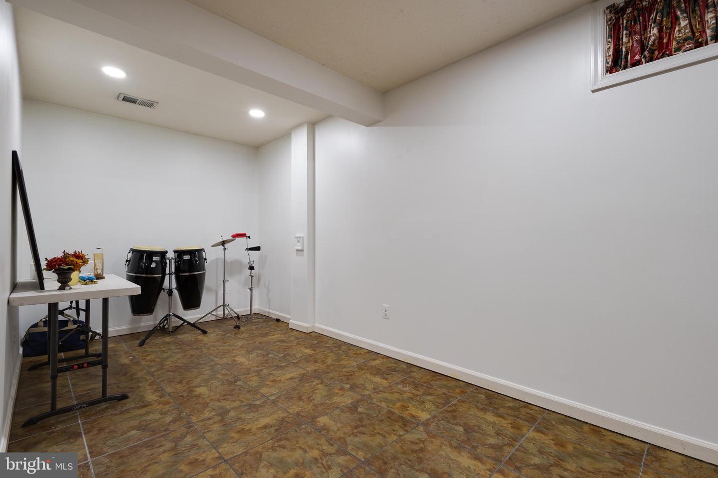 6702 SELBOURNE LN, GAINESVILLE, Virginia 20155, 3 Bedrooms Bedrooms, ,3 BathroomsBathrooms,Residential,For sale,6702 SELBOURNE LN,VAPW2097434 MLS # VAPW2097434