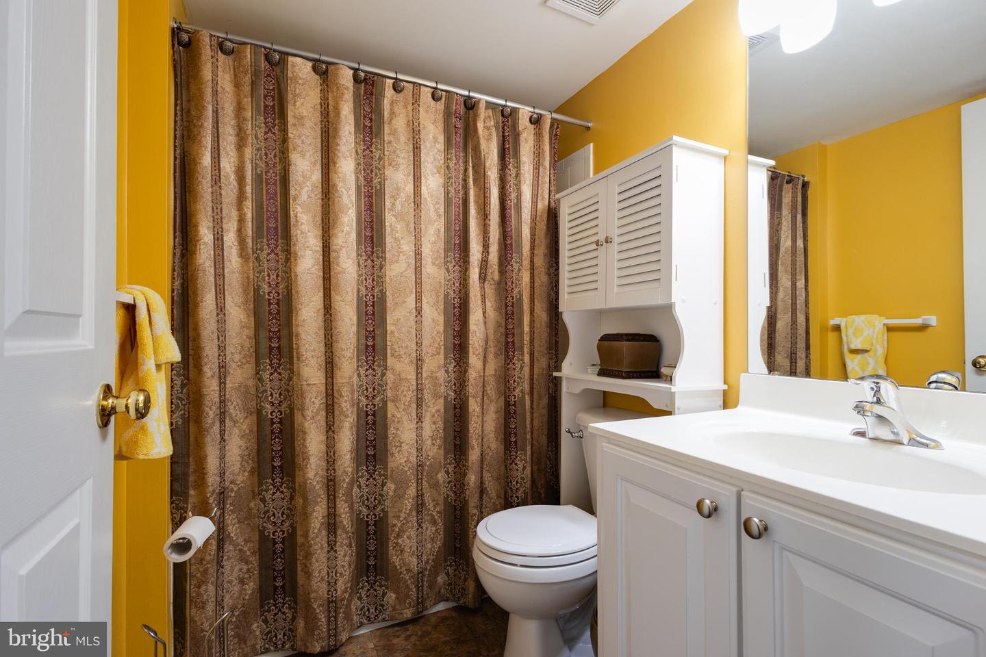 6702 SELBOURNE LN, GAINESVILLE, Virginia 20155, 3 Bedrooms Bedrooms, ,3 BathroomsBathrooms,Residential,For sale,6702 SELBOURNE LN,VAPW2097434 MLS # VAPW2097434
