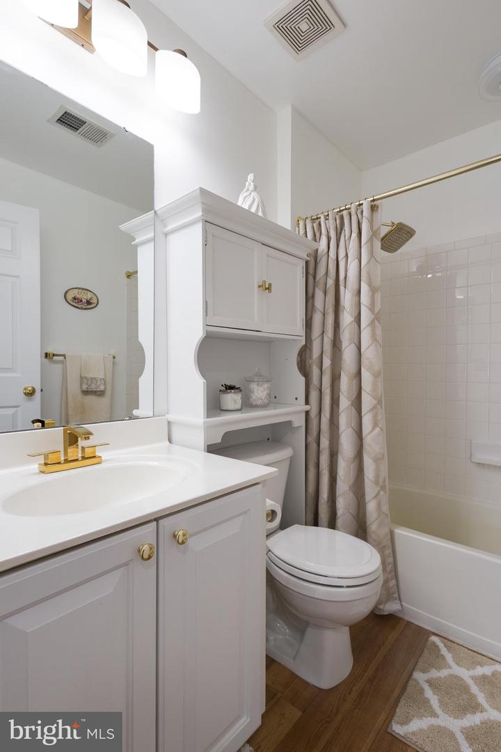 6702 SELBOURNE LN, GAINESVILLE, Virginia 20155, 3 Bedrooms Bedrooms, ,3 BathroomsBathrooms,Residential,For sale,6702 SELBOURNE LN,VAPW2097434 MLS # VAPW2097434