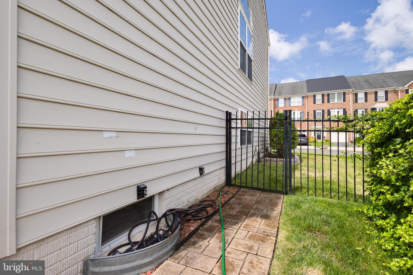 6702 SELBOURNE LN, GAINESVILLE, Virginia 20155, 3 Bedrooms Bedrooms, ,3 BathroomsBathrooms,Residential,For sale,6702 SELBOURNE LN,VAPW2097434 MLS # VAPW2097434