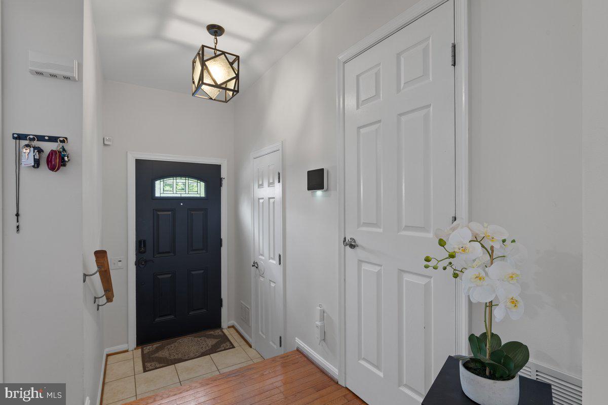 11163 SOLDIERS CT, MANASSAS, Virginia 20109, 3 Bedrooms Bedrooms, ,3 BathroomsBathrooms,Residential,For sale,11163 SOLDIERS CT,VAPW2097480 MLS # VAPW2097480