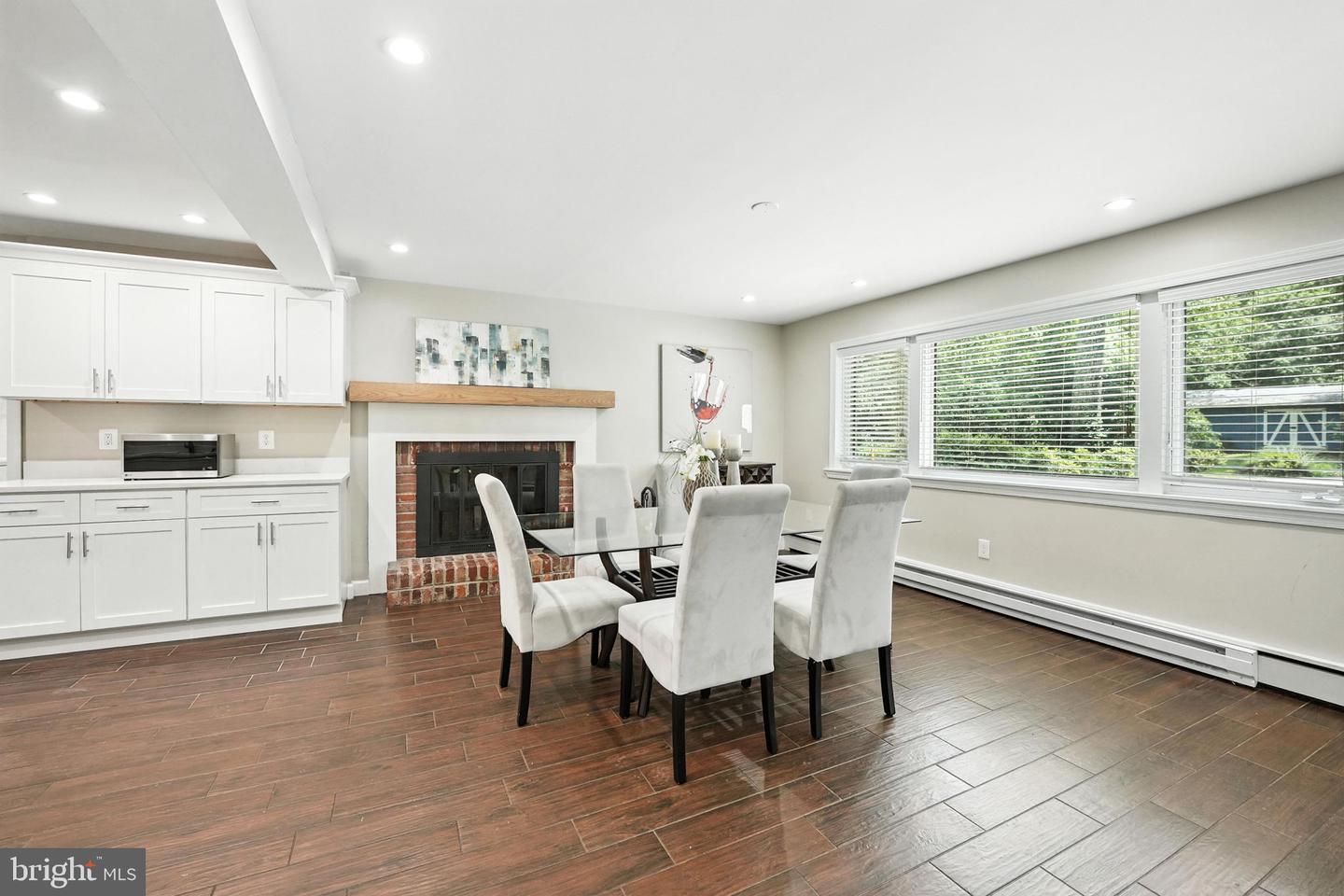 1740 PROFFIT RD, VIENNA, Virginia 22182, 5 Bedrooms Bedrooms, ,3 BathroomsBathrooms,Residential,For sale,1740 PROFFIT RD,VAFX2249420 MLS # VAFX2249420