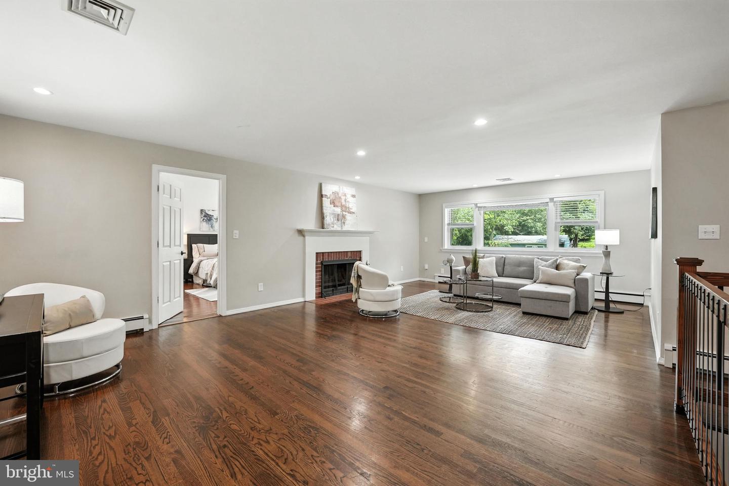 1740 PROFFIT RD, VIENNA, Virginia 22182, 5 Bedrooms Bedrooms, ,3 BathroomsBathrooms,Residential,For sale,1740 PROFFIT RD,VAFX2249420 MLS # VAFX2249420
