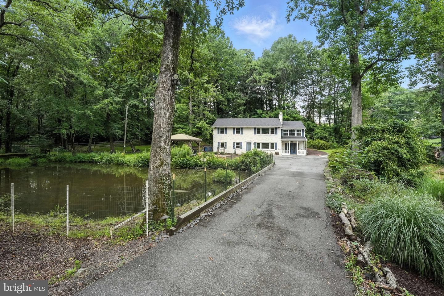 1740 PROFFIT RD, VIENNA, Virginia 22182, 5 Bedrooms Bedrooms, ,3 BathroomsBathrooms,Residential,For sale,1740 PROFFIT RD,VAFX2249420 MLS # VAFX2249420