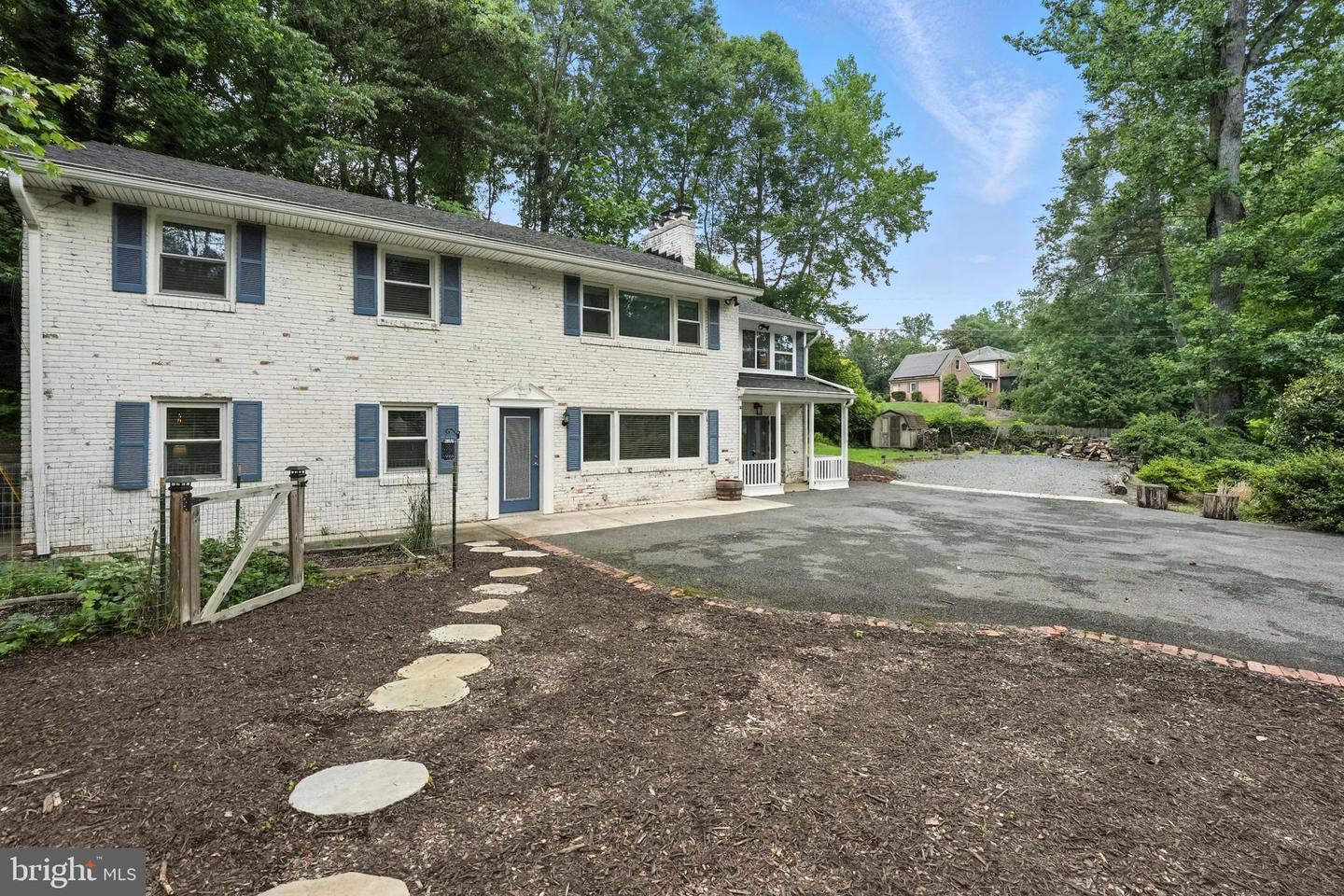1740 PROFFIT RD, VIENNA, Virginia 22182, 5 Bedrooms Bedrooms, ,3 BathroomsBathrooms,Residential,For sale,1740 PROFFIT RD,VAFX2249420 MLS # VAFX2249420