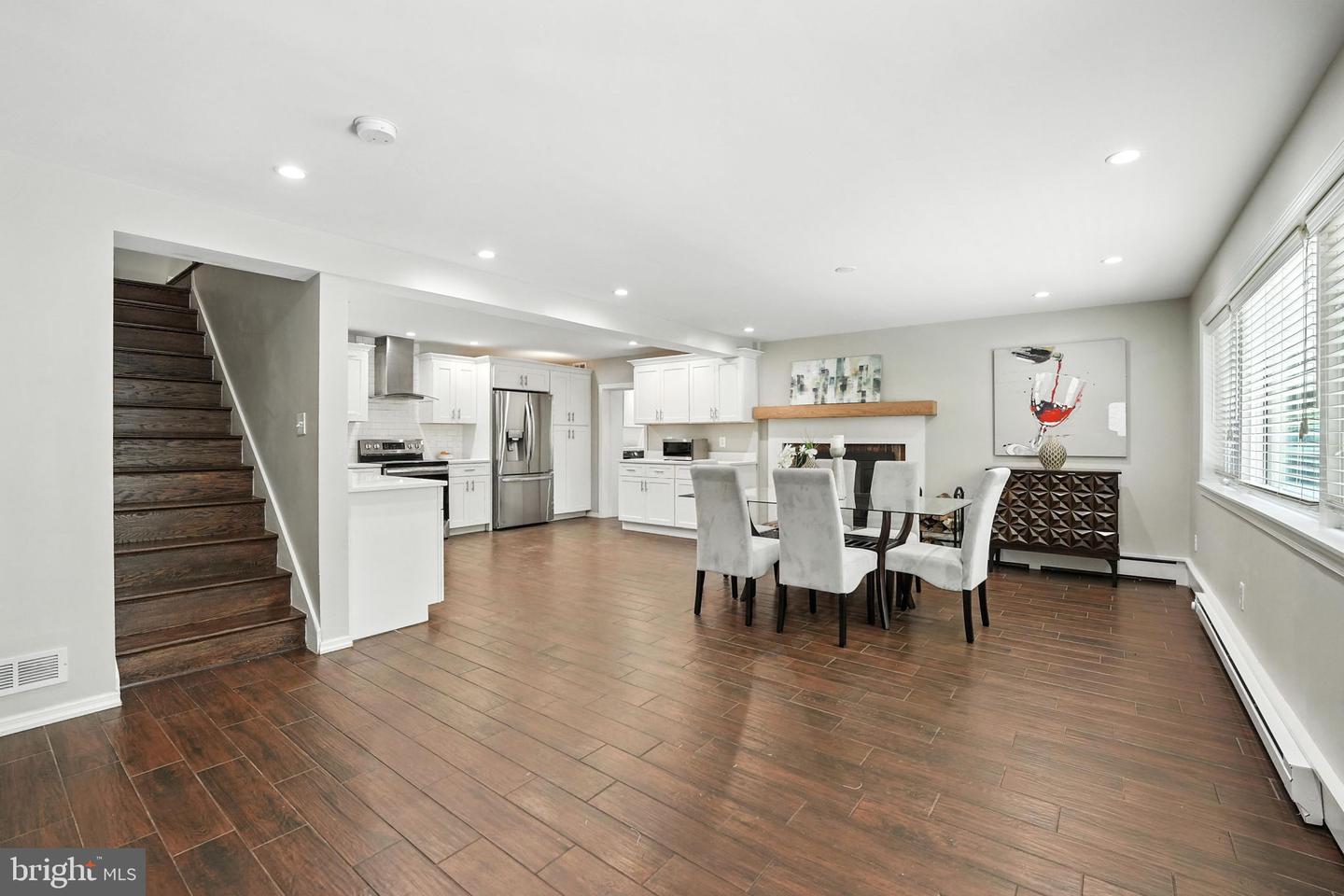 1740 PROFFIT RD, VIENNA, Virginia 22182, 5 Bedrooms Bedrooms, ,3 BathroomsBathrooms,Residential,For sale,1740 PROFFIT RD,VAFX2249420 MLS # VAFX2249420