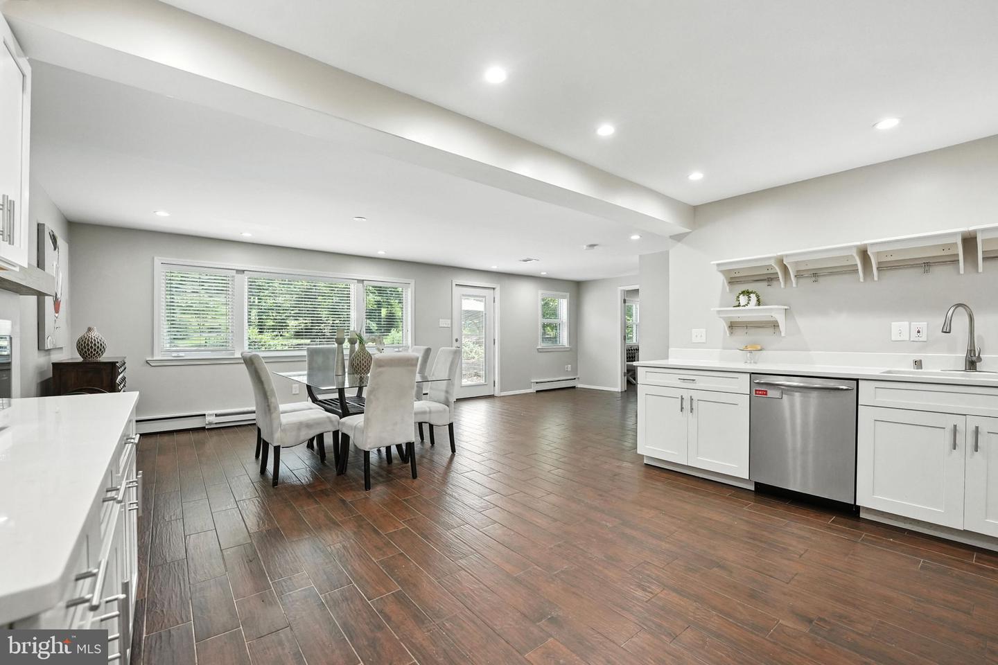 1740 PROFFIT RD, VIENNA, Virginia 22182, 5 Bedrooms Bedrooms, ,3 BathroomsBathrooms,Residential,For sale,1740 PROFFIT RD,VAFX2249420 MLS # VAFX2249420