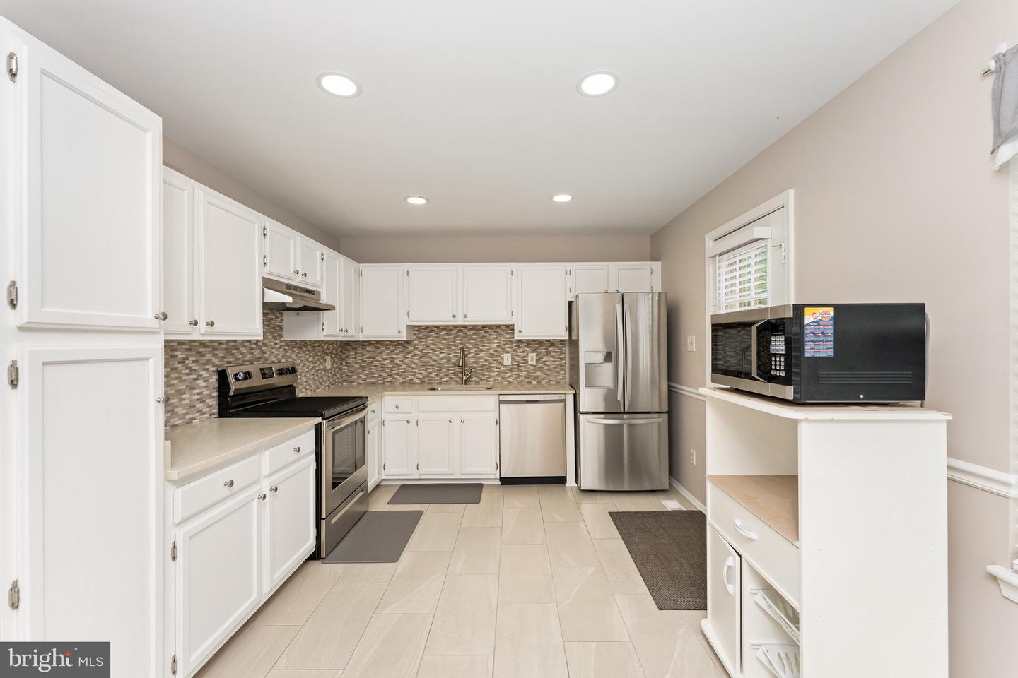 8761 DEBLANC PL, MANASSAS, Virginia 20110, 4 Bedrooms Bedrooms, ,2 BathroomsBathrooms,Residential,For sale,8761 DEBLANC PL,VAMN2008576 MLS # VAMN2008576