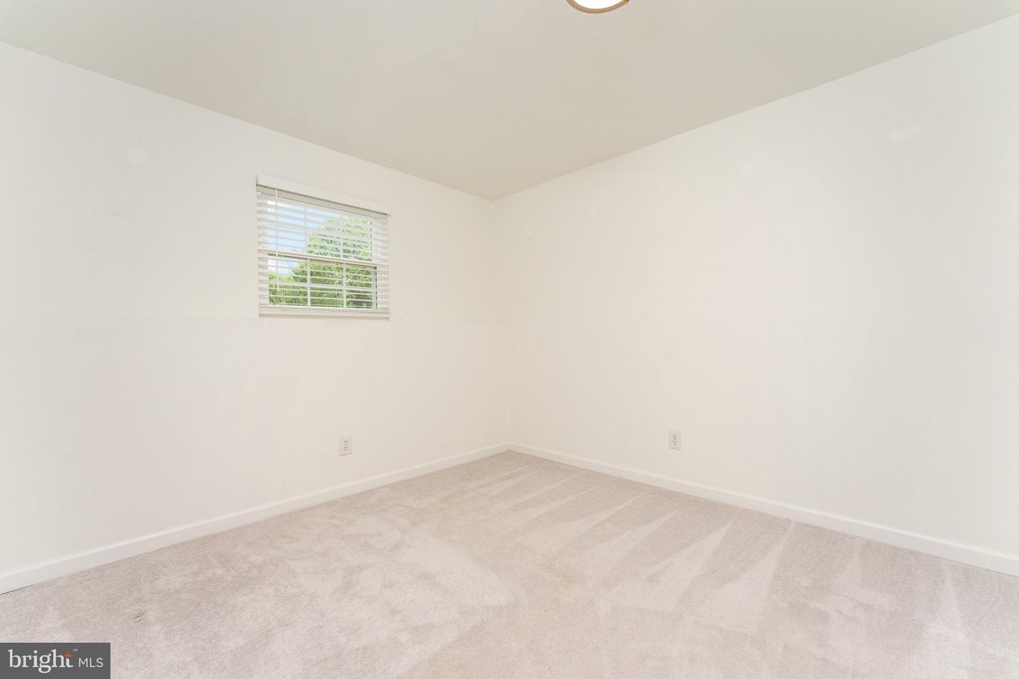8761 DEBLANC PL, MANASSAS, Virginia 20110, 4 Bedrooms Bedrooms, ,2 BathroomsBathrooms,Residential,For sale,8761 DEBLANC PL,VAMN2008576 MLS # VAMN2008576