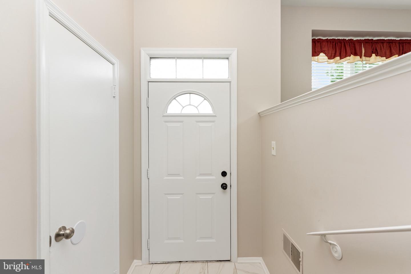 8761 DEBLANC PL, MANASSAS, Virginia 20110, 4 Bedrooms Bedrooms, ,2 BathroomsBathrooms,Residential,For sale,8761 DEBLANC PL,VAMN2008576 MLS # VAMN2008576