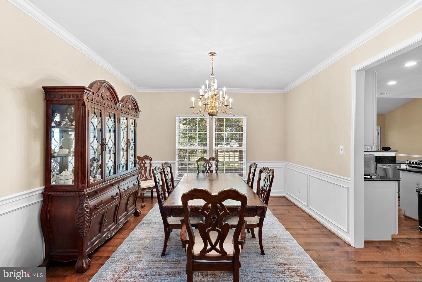 43682 MAVERICK LN, CHANTILLY, Virginia 20152, 4 Bedrooms Bedrooms, ,3 BathroomsBathrooms,Residential,For sale,43682 MAVERICK LN,VALO2100448 MLS # VALO2100448