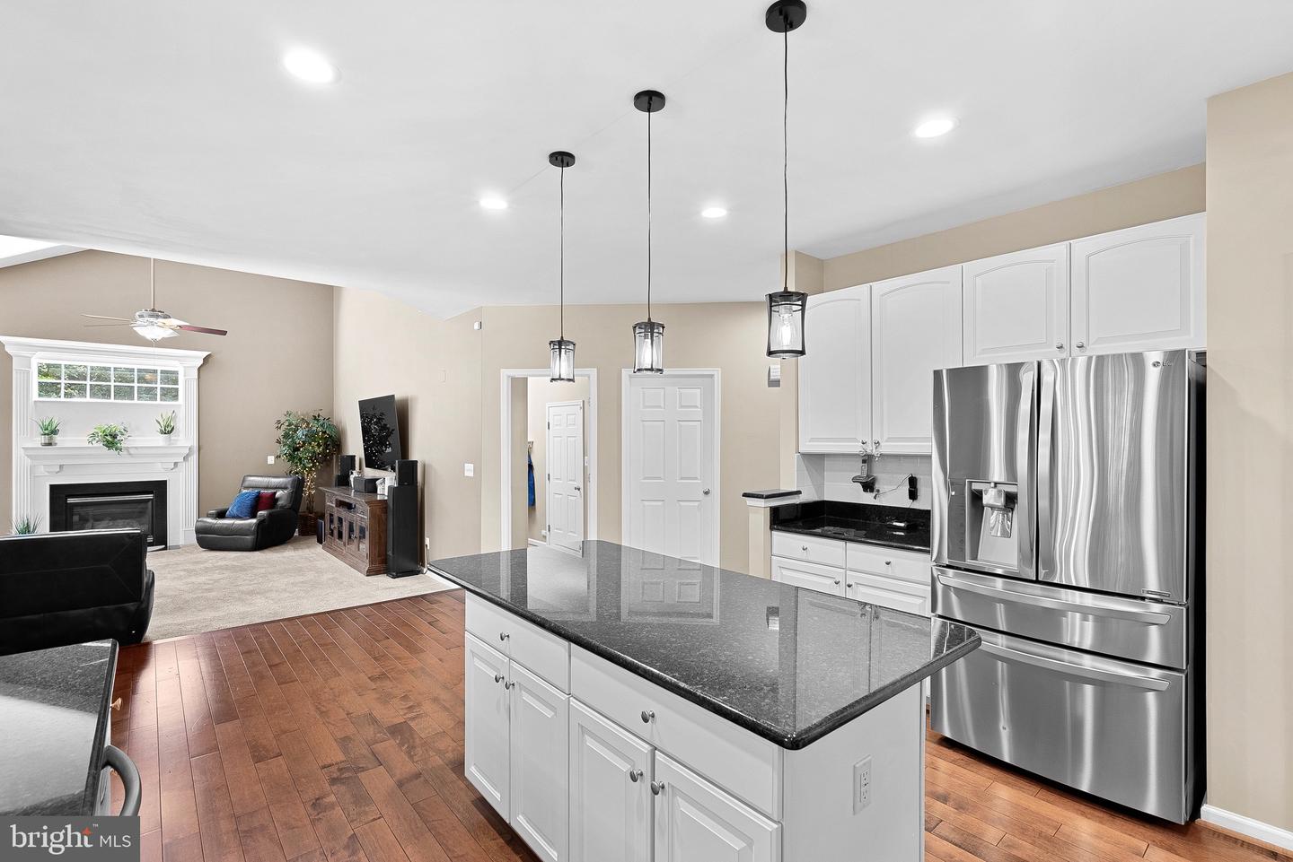 43682 MAVERICK LN, CHANTILLY, Virginia 20152, 4 Bedrooms Bedrooms, ,3 BathroomsBathrooms,Residential,For sale,43682 MAVERICK LN,VALO2100448 MLS # VALO2100448