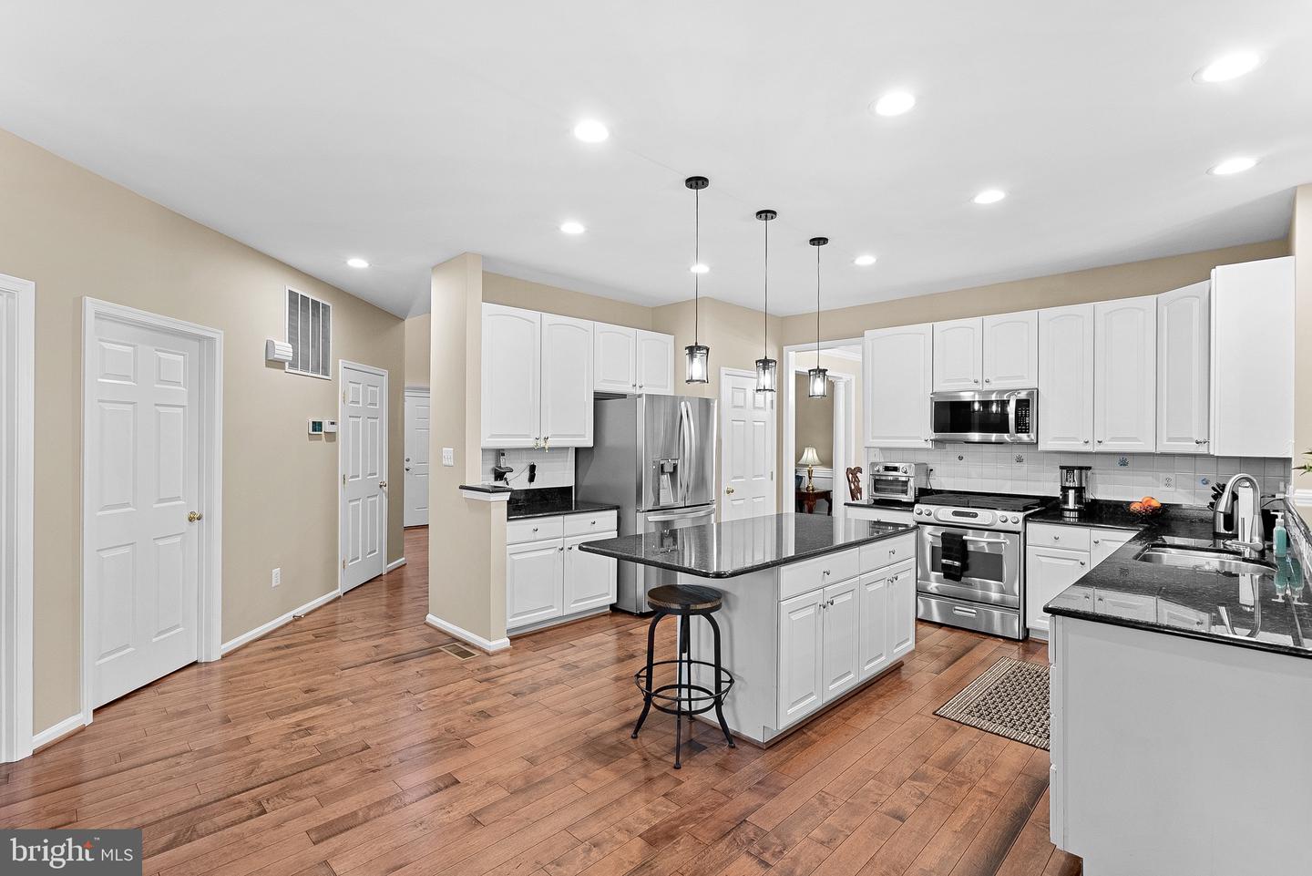 43682 MAVERICK LN, CHANTILLY, Virginia 20152, 4 Bedrooms Bedrooms, ,3 BathroomsBathrooms,Residential,For sale,43682 MAVERICK LN,VALO2100448 MLS # VALO2100448