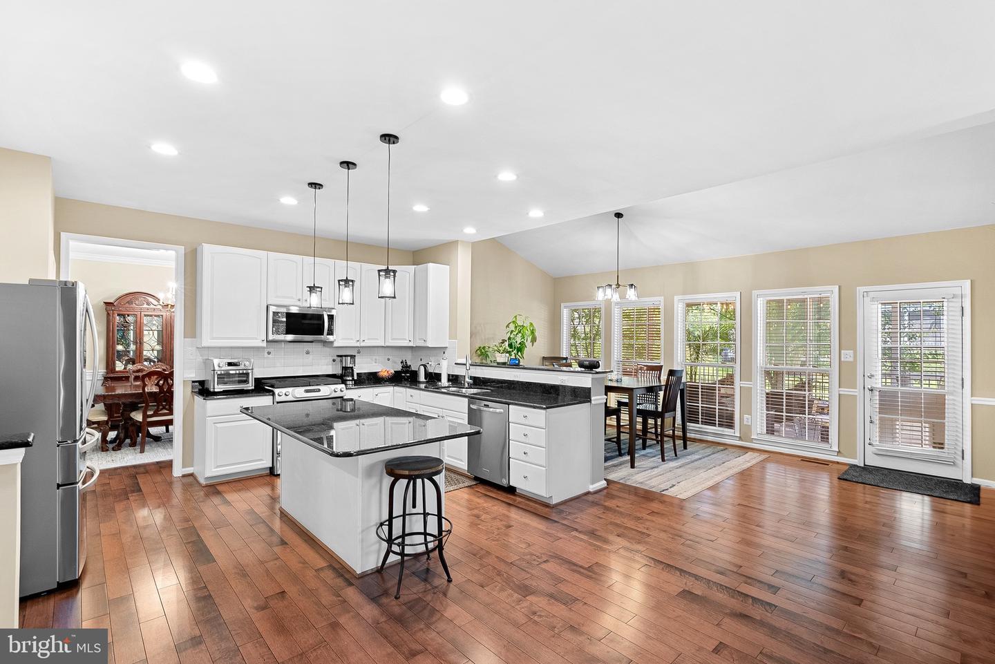 43682 MAVERICK LN, CHANTILLY, Virginia 20152, 4 Bedrooms Bedrooms, ,3 BathroomsBathrooms,Residential,For sale,43682 MAVERICK LN,VALO2100448 MLS # VALO2100448