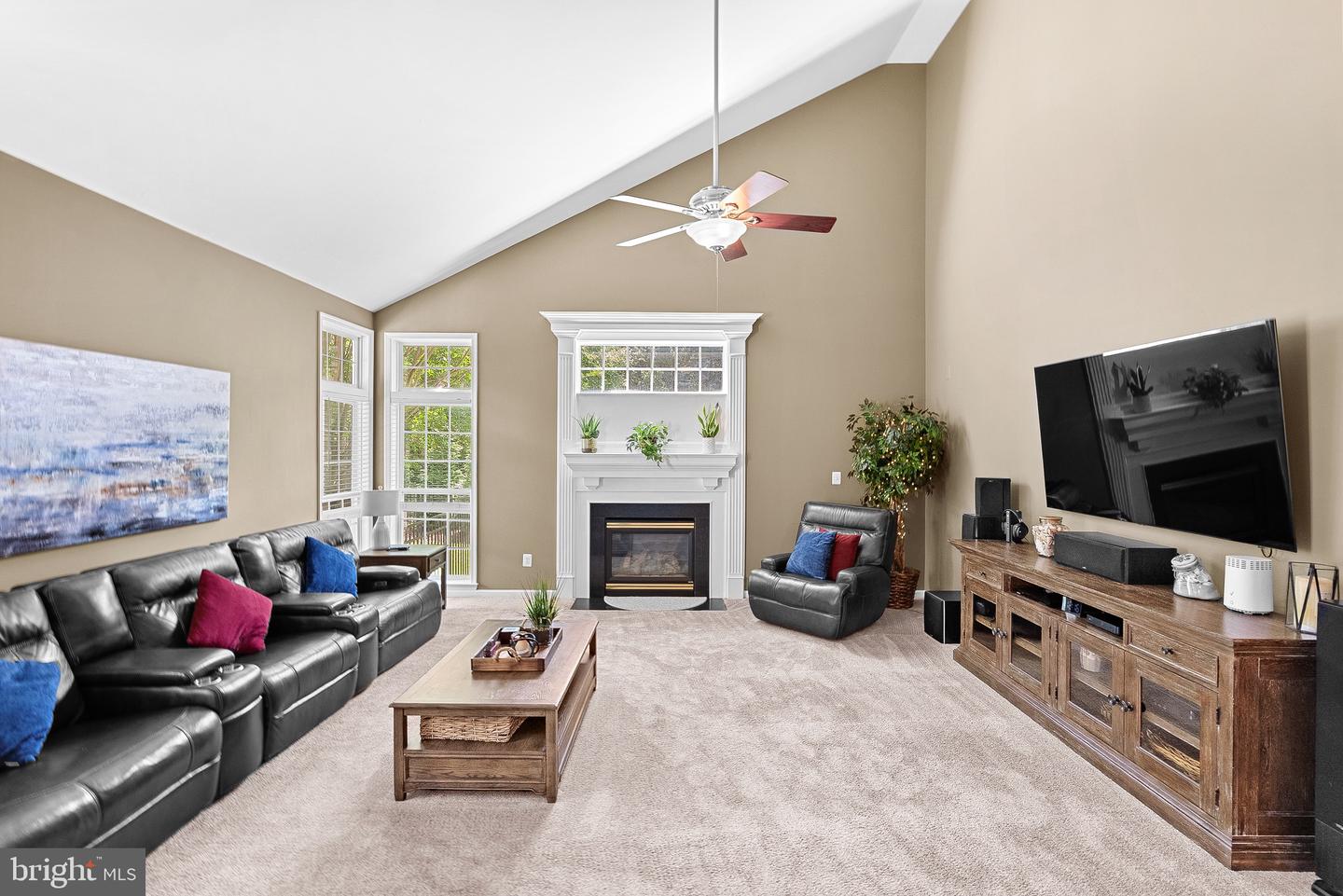 43682 MAVERICK LN, CHANTILLY, Virginia 20152, 4 Bedrooms Bedrooms, ,3 BathroomsBathrooms,Residential,For sale,43682 MAVERICK LN,VALO2100448 MLS # VALO2100448