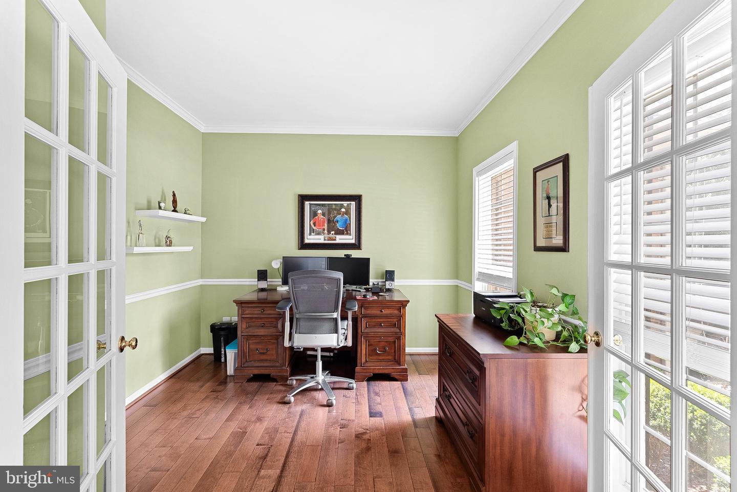 43682 MAVERICK LN, CHANTILLY, Virginia 20152, 4 Bedrooms Bedrooms, ,3 BathroomsBathrooms,Residential,For sale,43682 MAVERICK LN,VALO2100448 MLS # VALO2100448