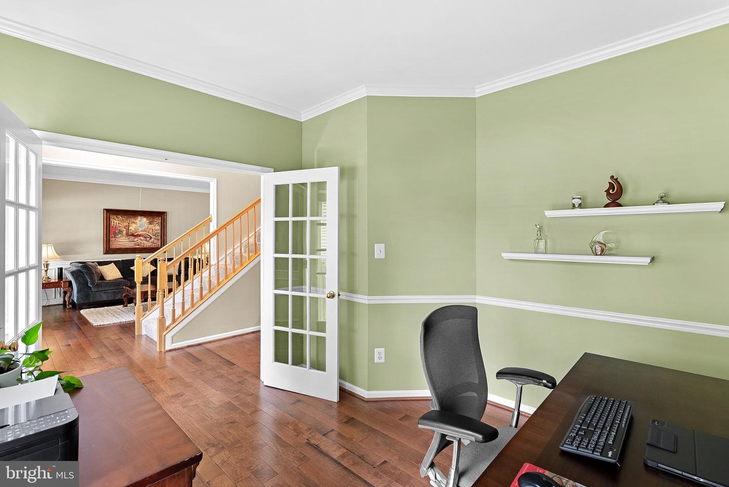 43682 MAVERICK LN, CHANTILLY, Virginia 20152, 4 Bedrooms Bedrooms, ,3 BathroomsBathrooms,Residential,For sale,43682 MAVERICK LN,VALO2100448 MLS # VALO2100448