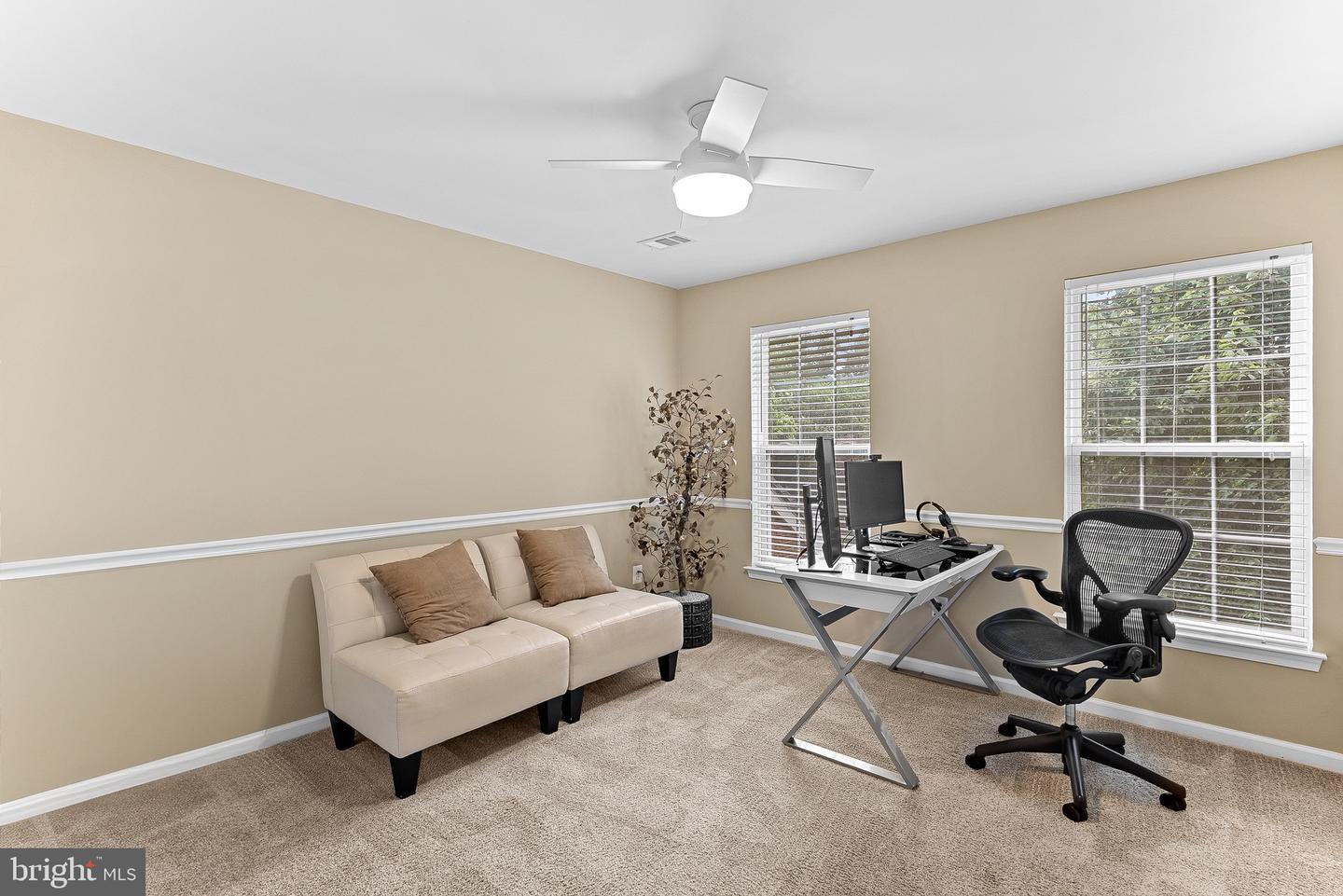43682 MAVERICK LN, CHANTILLY, Virginia 20152, 4 Bedrooms Bedrooms, ,3 BathroomsBathrooms,Residential,For sale,43682 MAVERICK LN,VALO2100448 MLS # VALO2100448