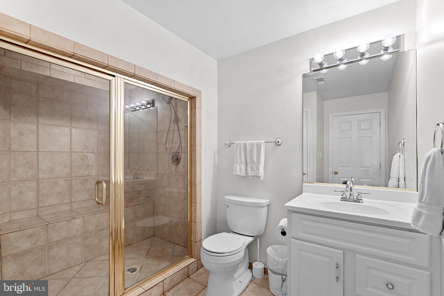 43682 MAVERICK LN, CHANTILLY, Virginia 20152, 4 Bedrooms Bedrooms, ,3 BathroomsBathrooms,Residential,For sale,43682 MAVERICK LN,VALO2100448 MLS # VALO2100448