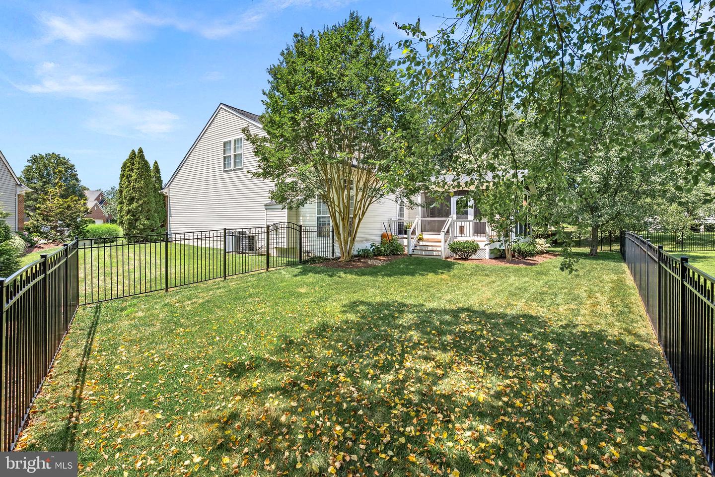 43682 MAVERICK LN, CHANTILLY, Virginia 20152, 4 Bedrooms Bedrooms, ,3 BathroomsBathrooms,Residential,For sale,43682 MAVERICK LN,VALO2100448 MLS # VALO2100448