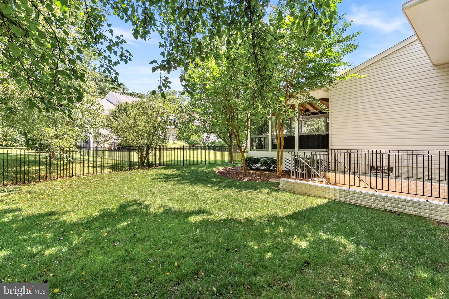 43682 MAVERICK LN, CHANTILLY, Virginia 20152, 4 Bedrooms Bedrooms, ,3 BathroomsBathrooms,Residential,For sale,43682 MAVERICK LN,VALO2100448 MLS # VALO2100448
